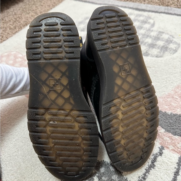 Women size 8 Doc Martens barely worn - Picture 6 of 6